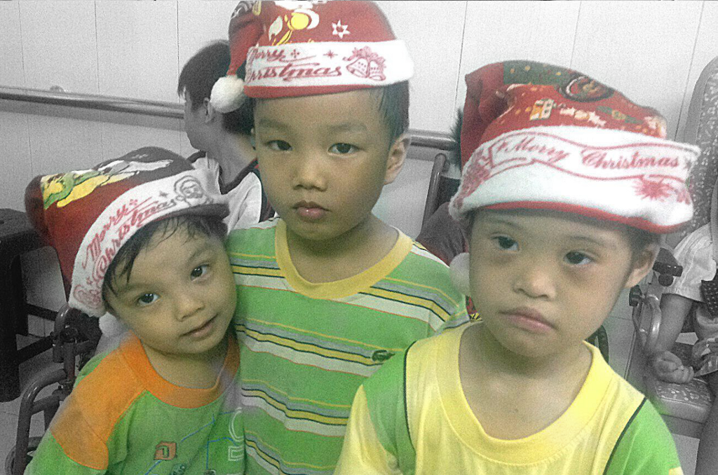 2014 – Vietnam – Gia Đình Tình Thương Tê – Phan (Orphanage)