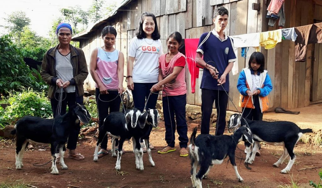 Female goats given to families in Dalak, Vietnam